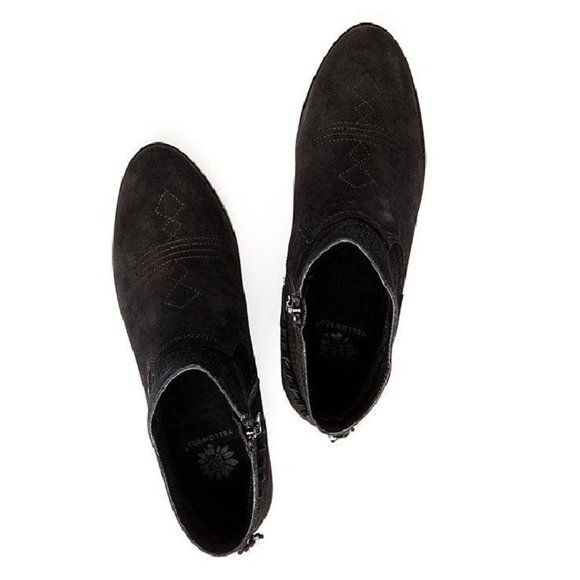 NIB Yellowbox Black Suede Pueblo Bootie, 8.5 - Picture 4 of 6